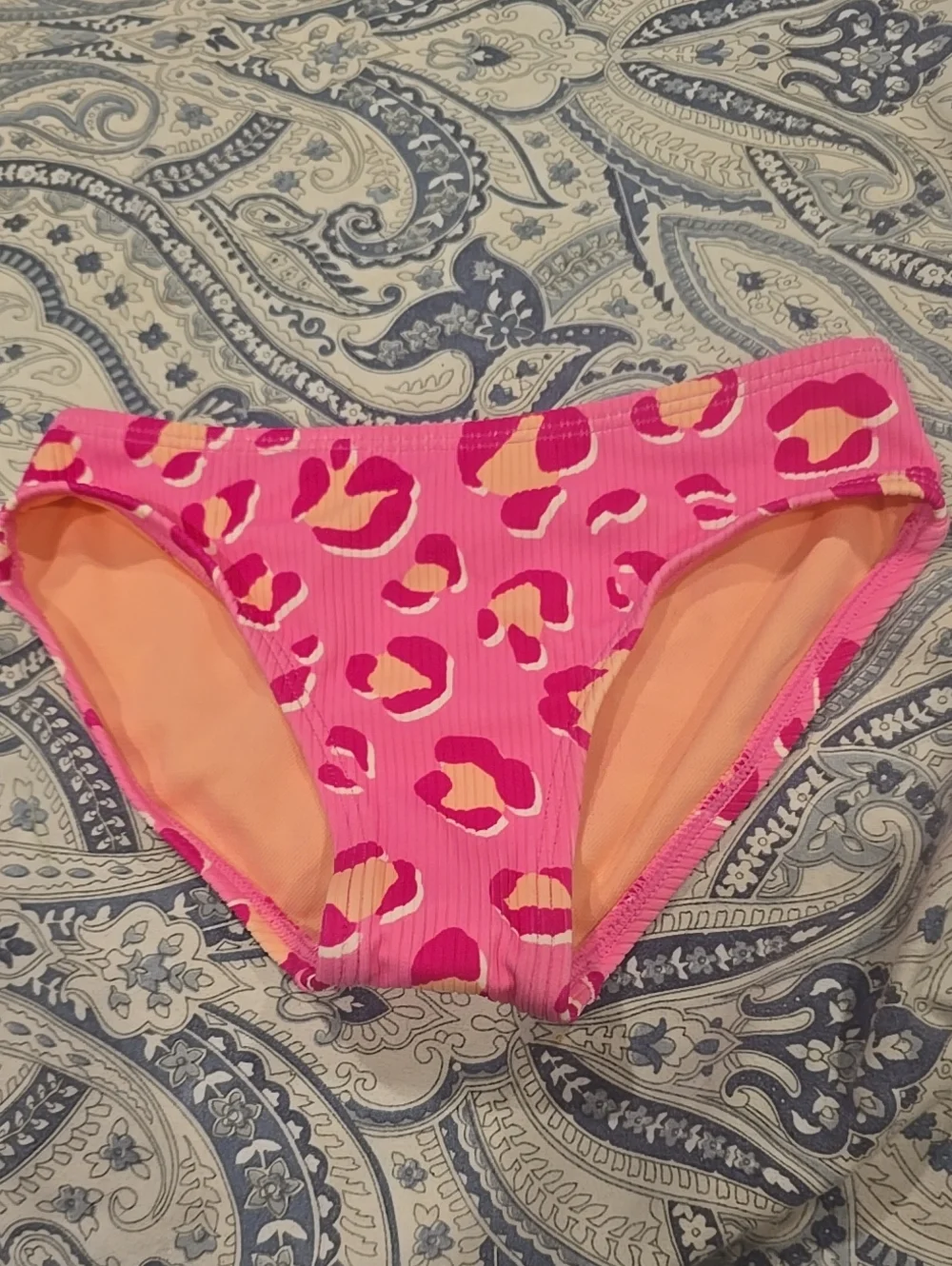 ❤️10/$20 New Pink Leopard Print Bikini Bottoms